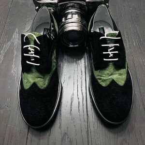 Men's Two-Tone Black and Green Suede Wingtip Derby Shoes